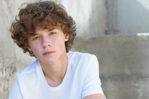 Dylan Hoffman Age: Biography, Height, Net worth Family & Girlfriend